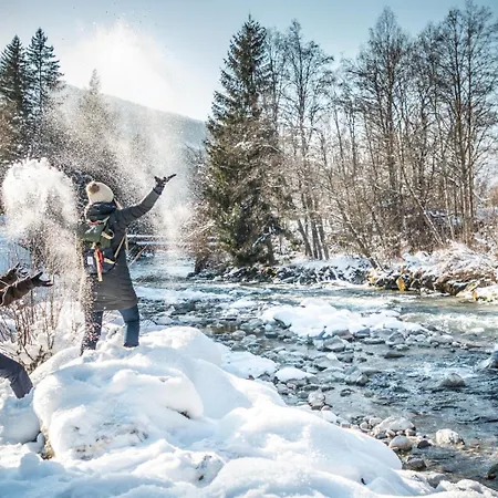 Kemp Huttopia Champagny En Vanoise *