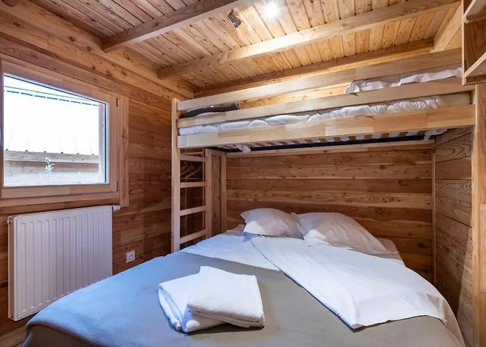 Huttopia Champagny En Vanoise * La Plagne