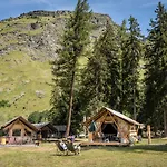 Parque de Campismo Huttopia Champagny En Vanoise
