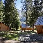 Huttopia Champagny En Vanoise Parque de Campismo