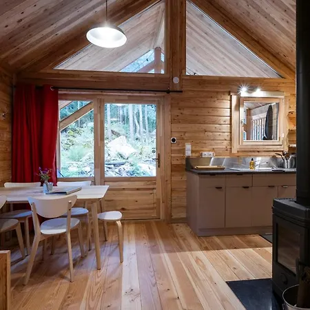 Huttopia Champagny En Vanoise Camping