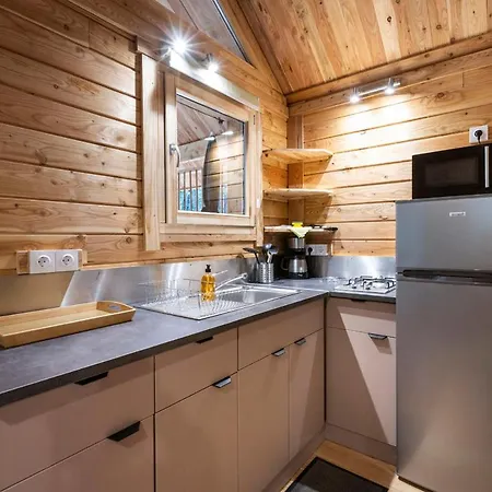 Camping Huttopia Champagny En Vanoise *