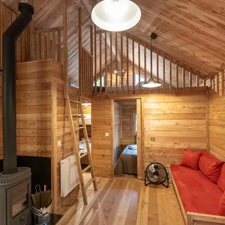 Camping Huttopia Champagny En Vanoise